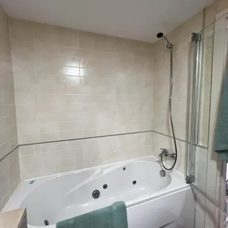 In - Sea & Golf View With Swimming Pool